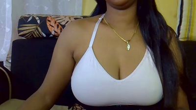 queenihot webcam model stream image