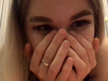 KaraHudalla webcam model stream image