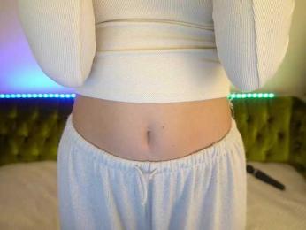 VelvetVow webcam model stream image