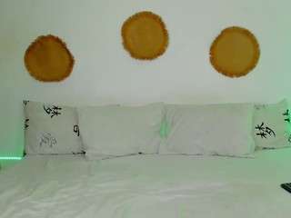 threetemptations webcam model stream image