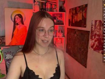 Kushina webcam model stream image