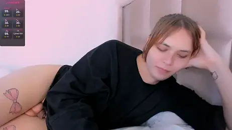 fem_to webcam stripchat model stream image