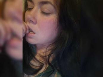 Naturally_Mom webcam model stream image