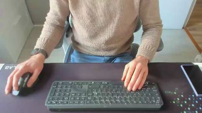 CurieuxDu47 webcam model stream image