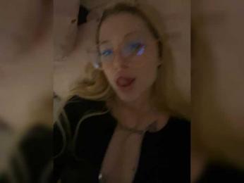 Babyblonde webcam bongacams model stream image