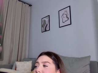kylielips webcam model stream image