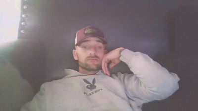 dylannielsen32 webcam cam4 model stream image