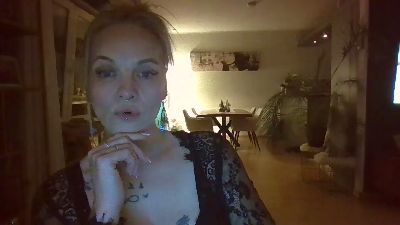Mr_und_Mrs_Foxi webcam cam4 model stream image