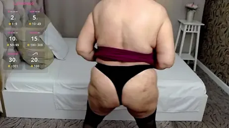 LadyLibely webcam model stream image