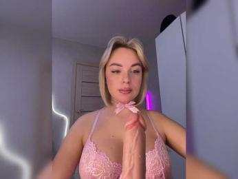 Mila-m webcam bongacams model stream image