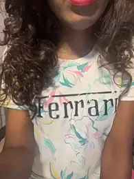 Indian-Squirt webcam model stream image