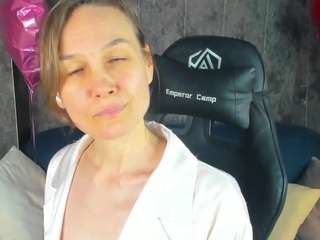 kim-carolinn webcam model stream image