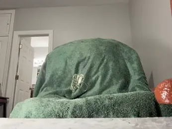 ChiRaqb8 webcam model stream image