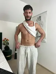 I_amAlessandro webcam model stream image