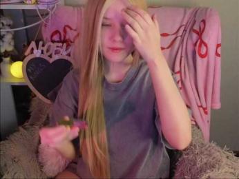 plushsara webcam model stream image