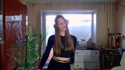 ArlaKuzia webcam model stream image