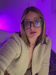 Megan_lu2 webcam model stream image