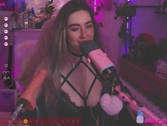 AkiraMiyaMur webcam model stream image