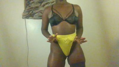 Zena1919 webcam model stream image