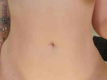 niaholland webcam chaturbate model stream image