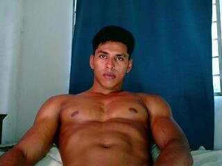 Ulises Brown webcam model stream image