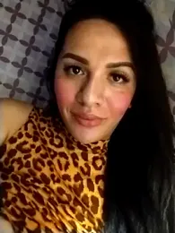 Yourbabyshane webcam model stream image