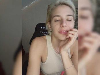 LUNA_ALEX webcam model stream image
