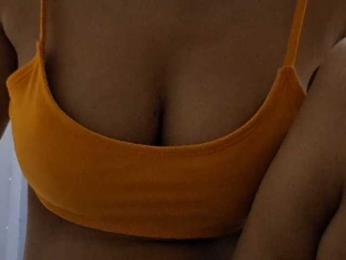Nidhilove webcam bongacams model stream image