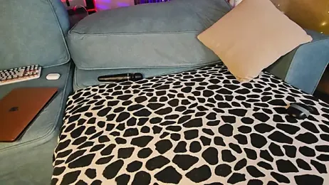 _SweetFox_ webcam model stream image