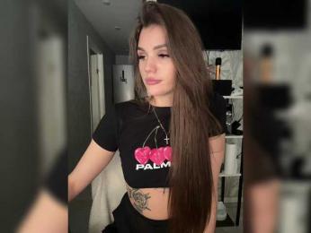 SweetyMia webcam model stream image