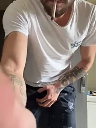 Hugo-hetero34 webcam model stream image