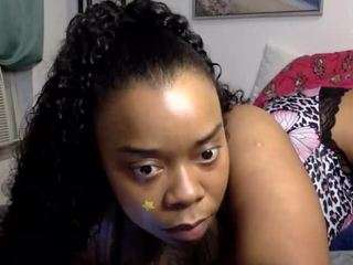 lovelyhustle webcam model stream image