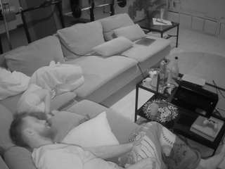 voyeurcam-julmodels-living-3 webcam model stream image