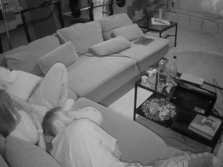 voyeurcam-julmodels-living-3 webcam model stream image