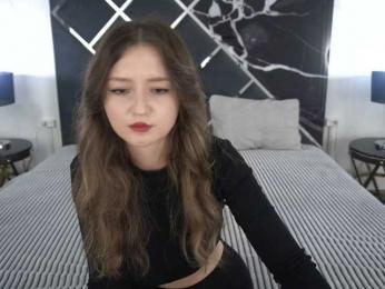CyrenaLuxe webcam model stream image