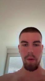 Leoo322 webcam model stream image