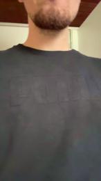 Leoo322 webcam model stream image