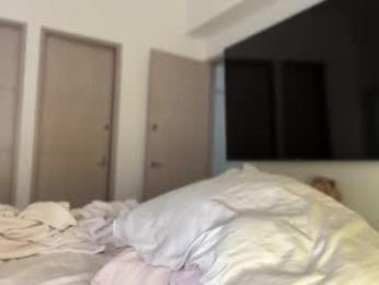 latinella webcam model stream image