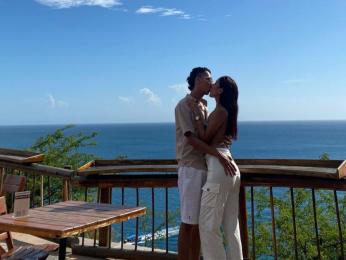 AxelAndArielle webcam model stream image