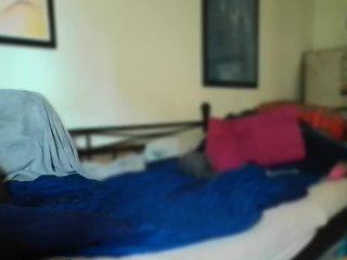 guyst049 webcam model stream image