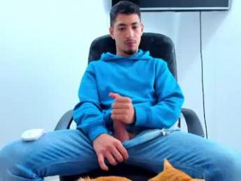 chandler_kenji webcam model stream image