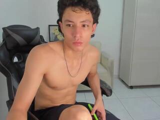 Enzo Slora webcam model stream image