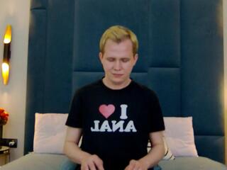 Charley Madison webcam model stream image