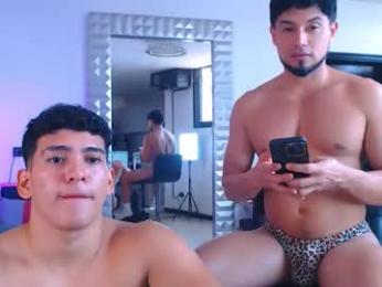 hotcrew_ webcam model stream image