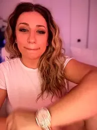 miamellycious webcam model stream image