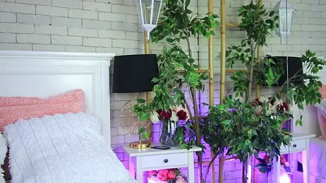 EmillyBronte webcam model stream image