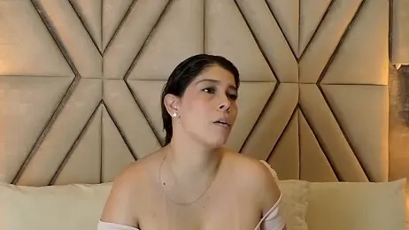 MilaRux webcam model stream image