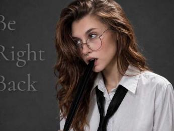 HoneyCherry webcam model stream image