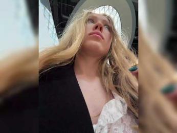 LiiBaby webcam bongacams model stream image