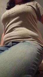 Lonely4u2b webcam model stream image